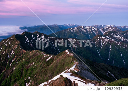 鹿島槍ヶ岳の登山幅径 109209584