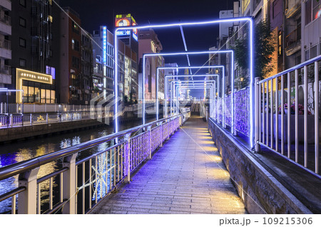 大阪市中央区 道頓堀のクリスマスイルミネーション 大阪市中央区 道頓堀のクリスマスイルミネーション 109215306