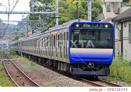 横須賀線 鎌倉ー北鎌倉 JR東日本 E235系1000番台 F-18編成(鎌倉) 横須賀線 鎌倉ー北鎌倉 JR東日本 E235系1000番台 F-18編成(鎌倉) 109216143