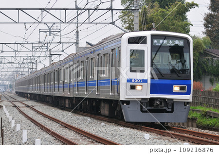 西武池袋線 ひばりヶ丘ー保谷 西武鉄道 6000系 6007F 西武池袋線 ひばりヶ丘ー保谷 西武鉄道 6000系 6007F 109216876