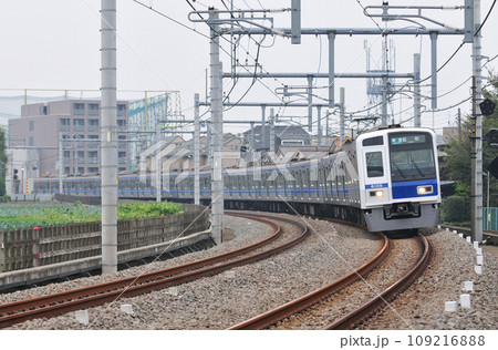 西武池袋線 保谷ーひばりヶ丘 西武鉄道 6000系 6105F 西武池袋線 保谷ーひばりヶ丘 西武鉄道 6000系 6105F 109216888