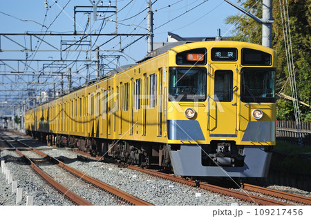 西武池袋線 ひばりヶ丘ー保谷 西武鉄道 2000系 2073+2461 西武池袋線 ひばりヶ丘ー保谷 西武鉄道 2000系 2073+2461 109217456