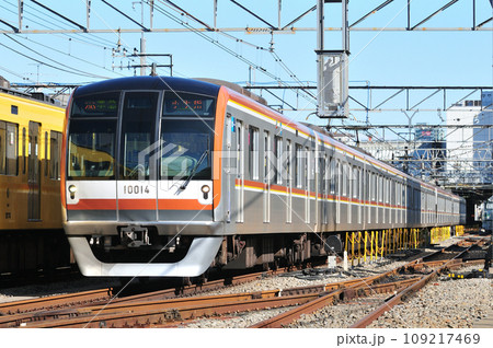 西武池袋線 保谷 東京メトロ 10000系 10014 西武池袋線 保谷 東京メトロ 10000系 10014 109217469