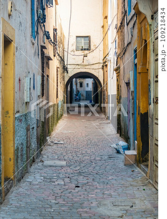 Historic narrow road in medina district of Essaouira old town, Morocco 109218434