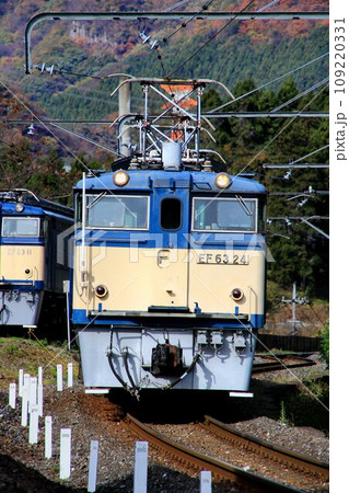 汽笛よ響け!!往時の雄姿を今に伝える…峠のシェルパ・EF63電気機関車【重連運転】 汽笛よ響け!!往時の雄姿を今に伝える…峠のシェルパ・EF63電気機関車【重連運転】 109220331