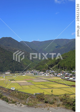 十津川村の農村の有る風景 十津川村の農村の有る風景 109221230