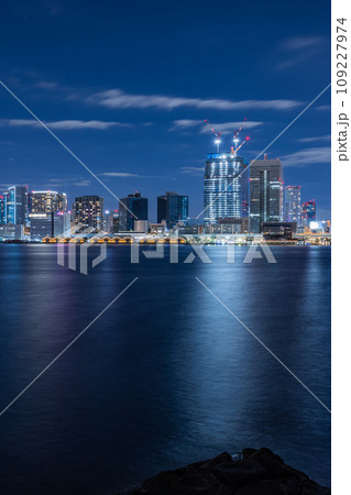 東京港区日の出埠頭の夜景 東京港区日の出埠頭の夜景 109227974