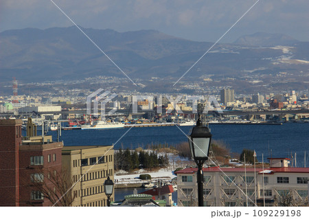 冬の港町 109229198