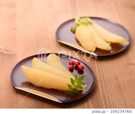 お正月料理の定番 味付け数の子 お正月料理の定番 味付け数の子 109234768
