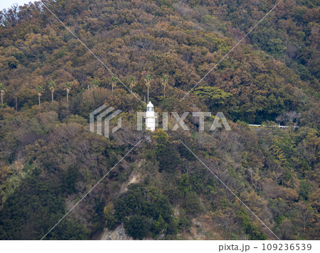大角鼻灯台。香川県小豆郡小豆島町(小豆島)。 大角鼻灯台。香川県小豆郡小豆島町(小豆島)。 109236539