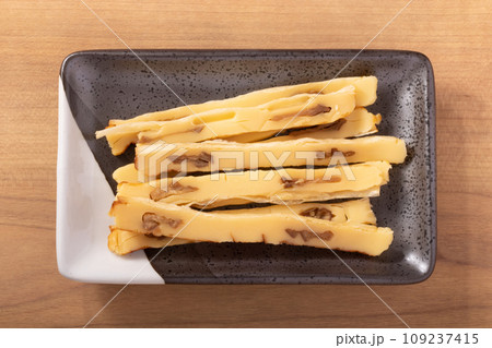 いぶりがっこ焼きチーズサンド いぶりがっこ焼きチーズサンド 109237415