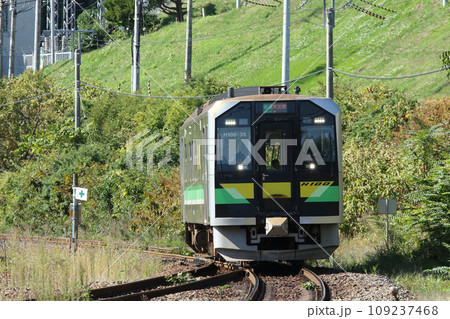 室蘭本線普通列車 JR北海道 H100 DECMO 室蘭本線普通列車 JR北海道 H100 DECMO 109237468