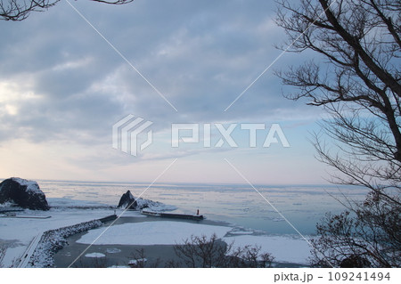 知床の海 知床の海 109241494