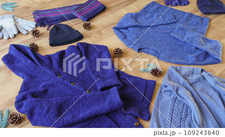 冬物の服の準備・片付け｜衣替えイメージ 109243640