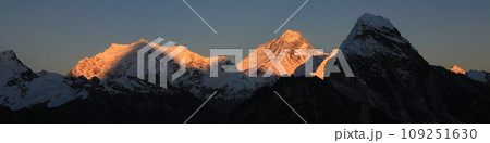 Sagarmatha, Mount Everest at sunset, Nepal. 109251630
