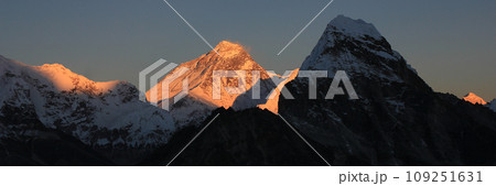 Sun lit Mt Everest at sunset, Nepal. Sun lit Mt Everest at sunset, Nepal. 109251631