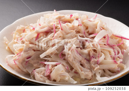 神奈川県産　レディサラダのツナマヨサラダ 109252038