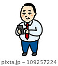 スマホを使っている　ビジネスマン 109257224