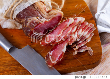 Thinly sliced cured pork sirloin meat Thinly sliced cured pork sirloin meat 109258363