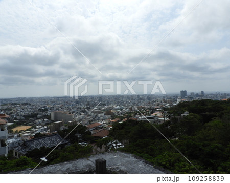 那覇市内の景色 4月 沖縄 那覇市内の景色 4月 沖縄 109258839