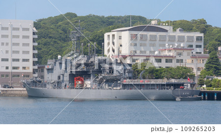 海上自衛隊潜水艦救難母艦ちよだ 109265203