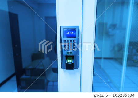 Fingerprint machine server room safety . Fingerprint machine server room safety . 109265934