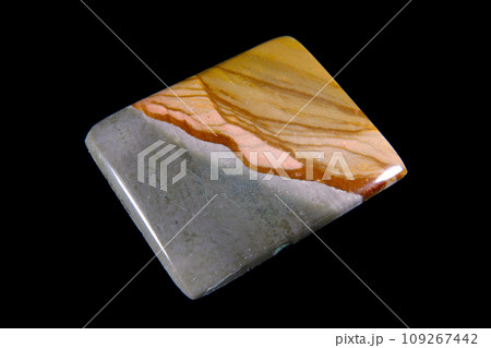 ピクチャー・ジャスパー 風景を宿す石 109267442