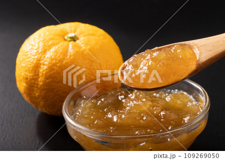 ゆずとハチミツのジャム ゆずとハチミツのジャム 109269050