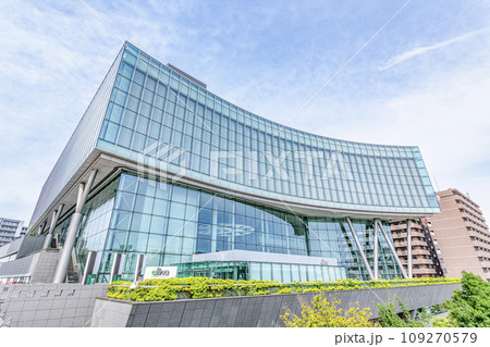 岩手県盛岡市 晴天のいわて県民情報交流センター・アイーナ 岩手県盛岡市 晴天のいわて県民情報交流センター・アイーナ 109270579