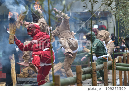節分祭の鬼　長田神社古式追儺式　全ての災を払い清めて祈り踊る 109273599