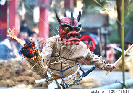 節分祭の餅割鬼　長田神社古式追儺式　全ての災を払い清めて祈り踊る 109273631