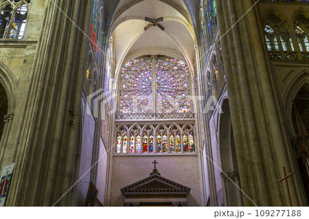 Cathedral Saint Gatien of Tours, Loire valley, France 109277188