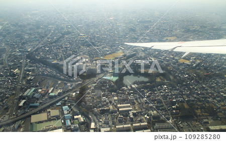 飛行機から見た兵庫県伊丹市緑ヶ丘付近上空・空撮/兵庫県伊丹市緑ヶ丘 飛行機から見た兵庫県伊丹市緑ヶ丘付近上空・空撮/兵庫県伊丹市緑ヶ丘 109285280
