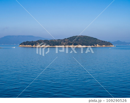 兜島(香川県高松市庵治町)。 109290526