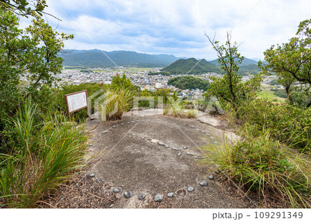 引田城の本丸跡からの景観 109291349