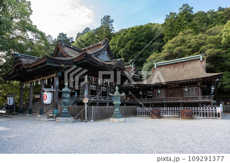 金毘羅宮の拝殿と神饌殿 109291377