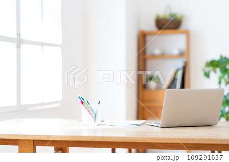 インテリア ノートパソコン テレワーク インテリア ノートパソコン テレワーク 109291637