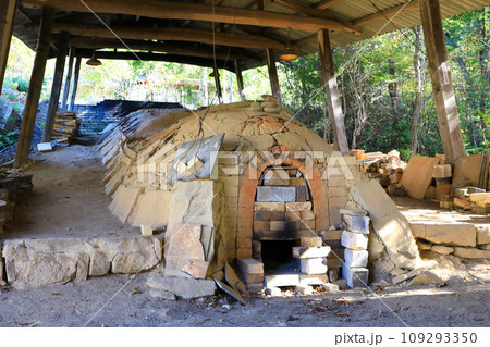 丹波伝統工芸公園「陶の郷（すえのさと）」登り窯 109293350