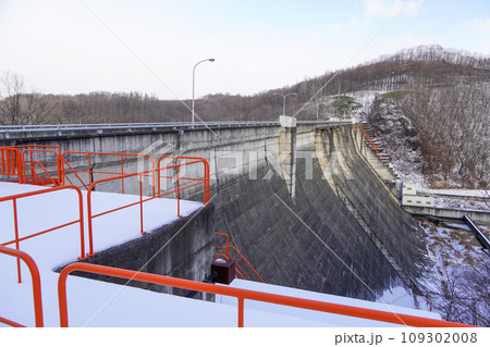 冬の佐幌ダム 冬の佐幌ダム 109302008