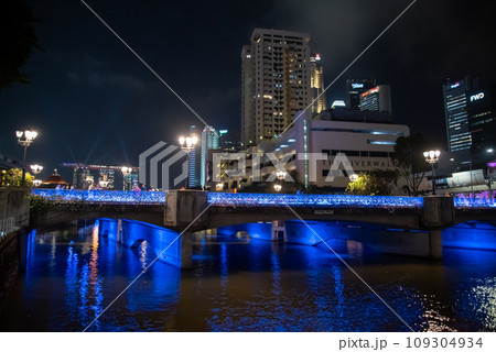 シンガポールのとても美しい夜景 シンガポールのとても美しい夜景 109304934