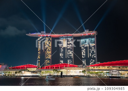 シンガポールのとても美しい夜景 シンガポールのとても美しい夜景 109304985