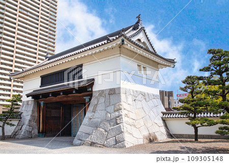 岡崎城大手門 109305148