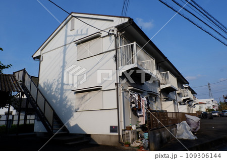 古いアパート 古いアパート 109306144