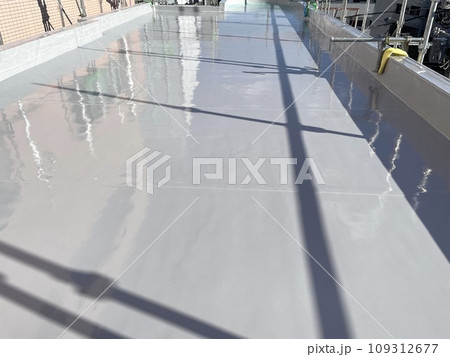 既存シート防水にウレタン密着(トップコート) 既存シート防水にウレタン密着(トップコート) 109312677