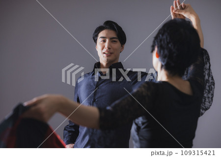 ダンサーイメージ　 109315421