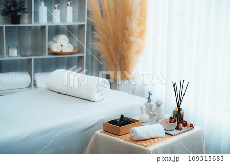 Exquisite display of beauty treatment and spa salon accessories. Quiescent Exquisite display of beauty treatment and spa salon accessories. Quiescent 109315683