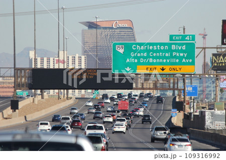 アメリカ絶景スポット 水と風が作り出す造形美 アンテロープキャニオン ホースシューベント アメリカ絶景スポット 水と風が作り出す造形美 アンテロープキャニオン ホースシューベント 109316992