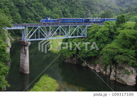 会津鉄道 大川第五橋梁 DL大樹 会津若松試運転 会津鉄道 大川第五橋梁 DL大樹 会津若松試運転 109317100