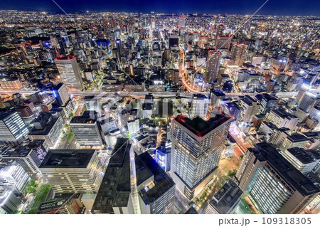 名古屋市、ミッドランドスクエアから眺める名古屋の夜景(伏見・栄方面) 名古屋市、ミッドランドスクエアから眺める名古屋の夜景(伏見・栄方面) 109318305