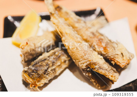 カリッと美味しいメヒカリの唐揚げ カリッと美味しいメヒカリの唐揚げ 109319355